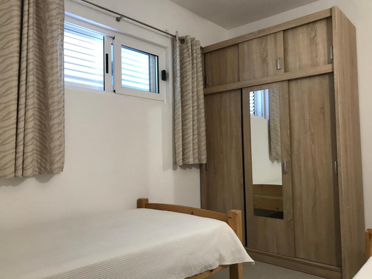 Apartmani Tonko Račišće Bagian luar foto