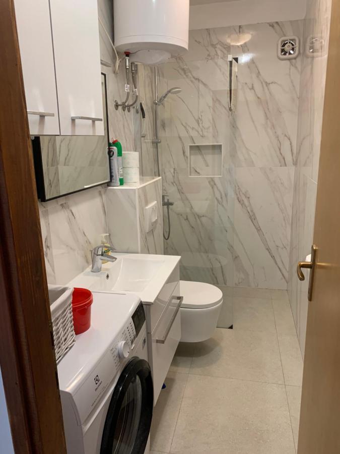 Apartmani Tonko Račišće Bagian luar foto