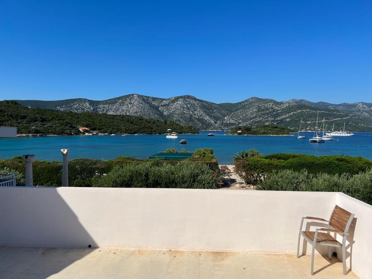 Apartmani Tonko Račišće Bagian luar foto