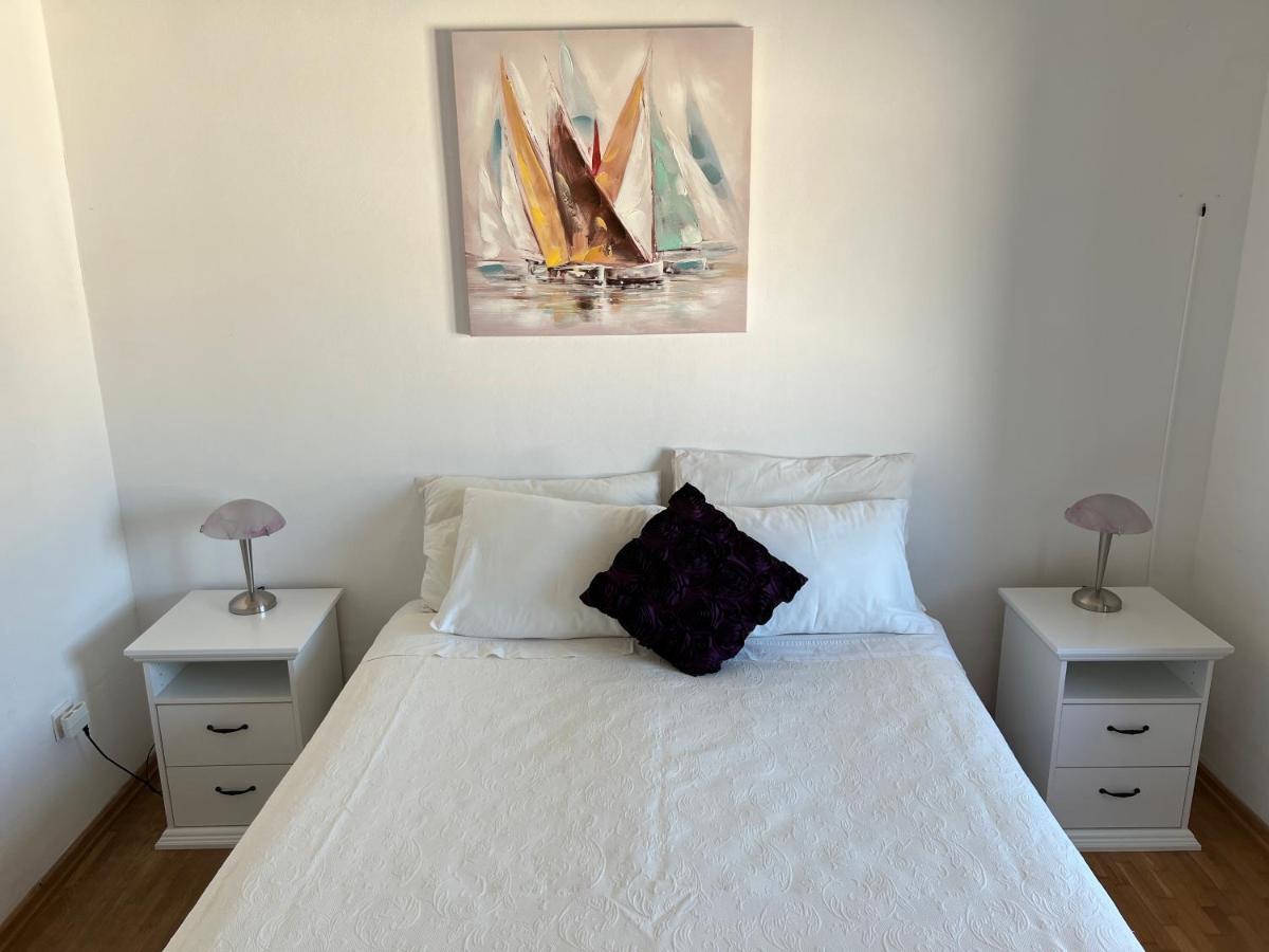 Apartmani Tonko Račišće Bagian luar foto