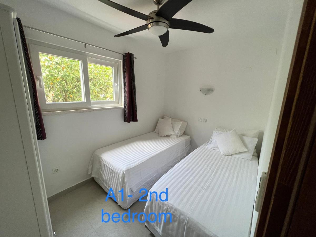 Apartmani Tonko Račišće Bagian luar foto